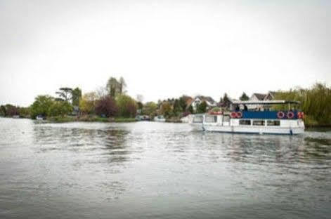 Toby Carvery Old Windsor By Innkeeper'S Collection Buitenkant foto
